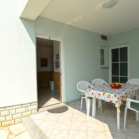 Pool 624 Pula