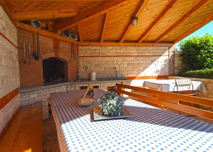 Pool 624 Lejlighed Pula