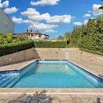 Lägenhet Pool 624